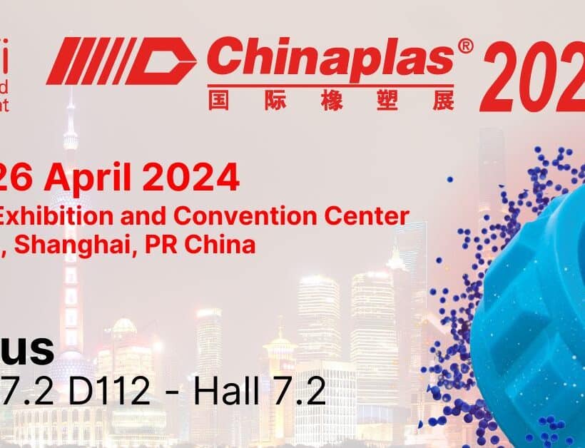 Booths and visitors at the CHINAPLAS 2024 trade fair in Shanghai – international platform for innovative plastic materials and industrial solutions