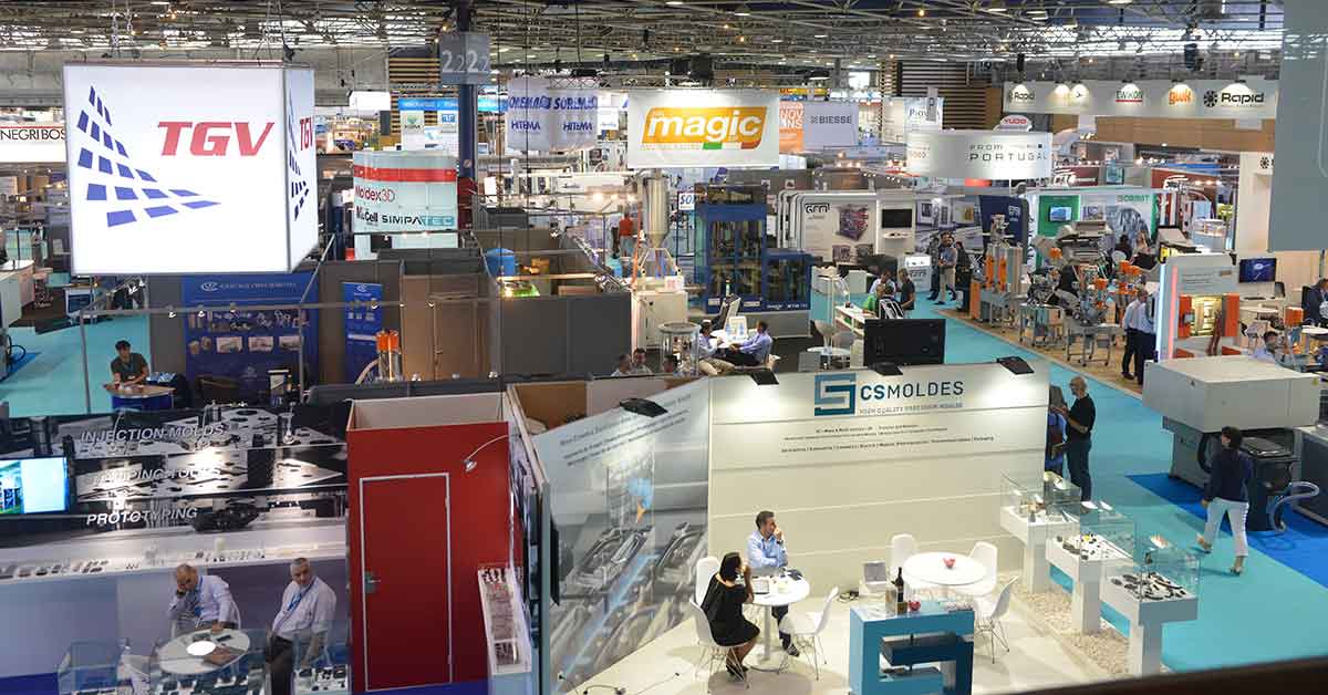 Foto scattata nella fiera FIP, vista dall'alto degli stand