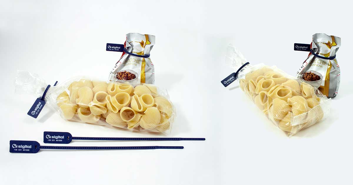 Fascette detettabili realizzate con il compound LATAMID 66 MDT/05-01 Blu 7563F1 di LATI, specifico per applicazioni nel settore alimentare