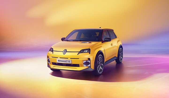 Auto Renault fatta con materiali LATI